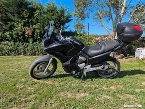VARADERO 125 FULL BLACK