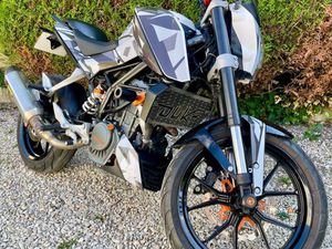 KTM DUKE 125