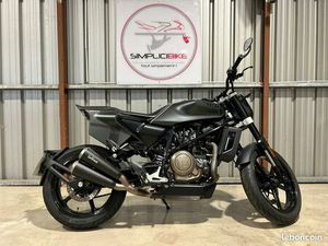 HUSQVARNA SVARTPILEN 701