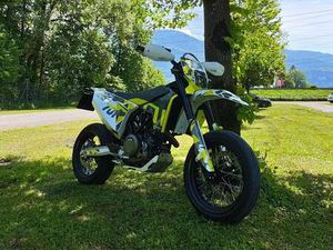 HUSQVARNA 701 SUPERMOTO WEIß