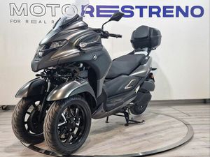 YAMAHA TRICITY300