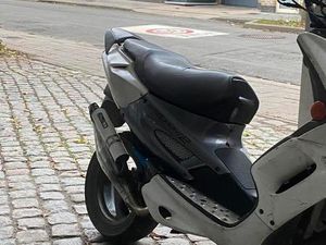 ② PEUGEOT SPEEDFIGHT 2 SCOOTER