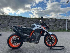 KTM 890 DUKE R| SERVICE NEU| SEHR GUTER ZUSTAND MIT VIEL POWERPARTS| TECH-PACK