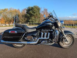 TRIUMPH ROCKET III TOURING