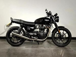 TRIUMPH STREET TWIN