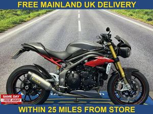 TRIUMPH SPEED TRIPLE 1050 R
