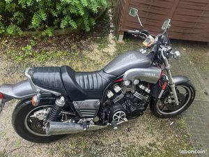 RARE ET BELLE YAMAHA 1200 VMAX DE 1989 GRISE EN FULL 145 CV ÉQUIPÉ DU VBOOST, COLLECTOR, VERSION ORIGINALE, SUIVI ENTRETIEN