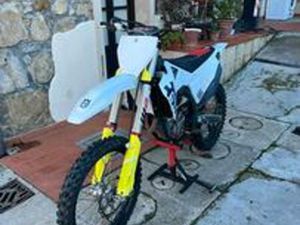 HUSQVARNA FC250 2020