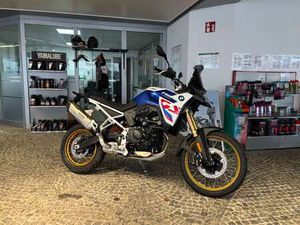 BMW F 900 GS