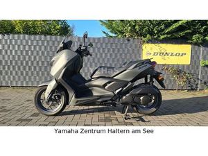 YAMAHA X-MAX 125