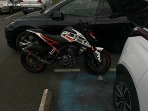 KTM DUKE 125