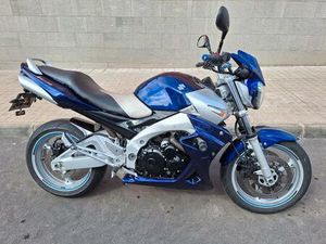 SUZUKI - GSR