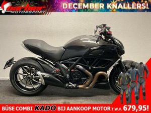 HELE DIKKE DUCATI DIAVEL CARBON ABS (BJ 2011) — MOTOREN | DUCATI — MARKTPLAATS