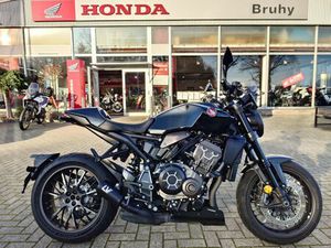 HONDA CB1000R BLACK EDITION *1.HAND*WENIG KM*LEOVINCE*