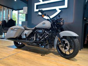 HARLEY-DAVIDSON FLHRXS ROAD KING SPECIAL