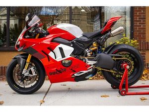 2024 DUCATI PANIGALE V4 R LIVERY