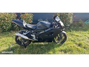 ÉCHANGE GSXR 600 K5