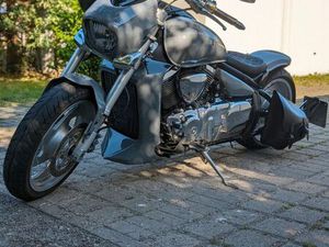 SUZUKI INTRUDER M 1500