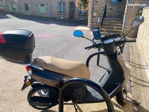 SCOOTER PEUGEOT KYSBEE