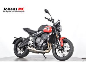 TRIUMPH TRIDENT 660 ABS • 2025