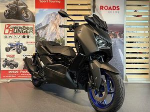 YAMAHA XMAX 125