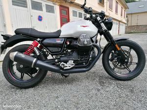MOTO GUZZI V7 STONE TEN
