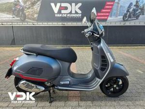 VESPA GTS 300 SUPER SPORT (BJ 2023) — MOTOREN | OVERIGE MERKEN — MARKTPLAATS