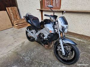 SUZUKI GSR 600 YOSHIMURA (PERMIS A)