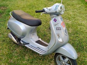 SCOOTER 125 VESPA FÉVRIER 2008