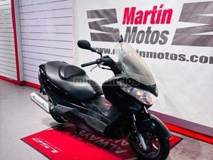 SUZUKI - BURGMAN 200