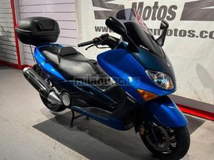 YAMAHA - T-MAX 500