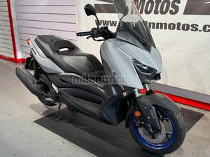 YAMAHA - XMAX 125