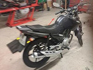 YAMAHA YBR 125