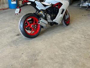 DUCATI SUPERSPORT 950S