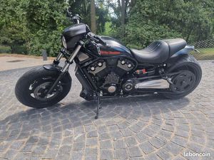 MOTO HARLEY DAVIDSON NIGHT ROD