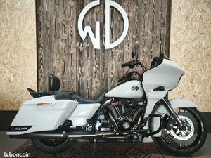 HARLEY DAVIDSON 1923 ROAD GLIDE CVO