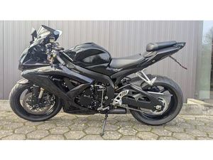 SUZUKI GSX-R600 K8