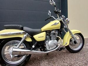 MOTO SUZUKI MARAUDER