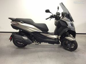PIAGGIO 400 MP3 HPE