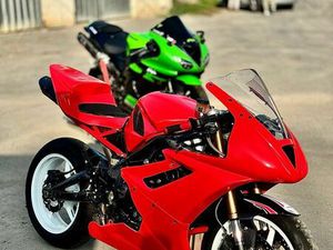 675 DAYTONA PISTE AVEC CARTE GRISE