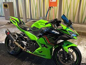 KAWASAKI NINJA 400 KRT 2023