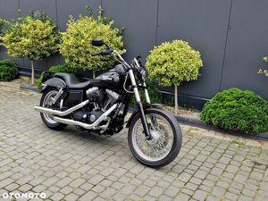 HARLEY-DAVIDSON DYNA STREET BOB