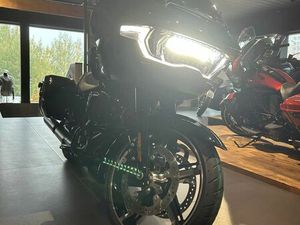 HARLEY-DAVIDSON TOURING ROAD GLIDE