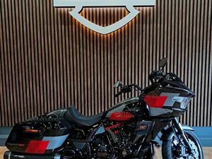 HARLEY-DAVIDSON TOURING ROAD GLIDE