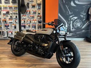 HARLEY-DAVIDSON SPORTSTER