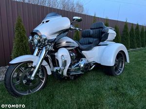 HARLEY-DAVIDSON TRI GLIDE