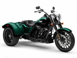 HARLEY-DAVIDSON TRIKE FREEWHEELER