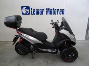 PIAGGIO MP3 300 HPE SPORT (BJ 2024) — MOTOREN | PIAGGIO — MARKTPLAATS