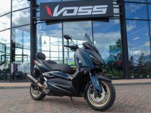 YAMAHA X-MAX 300 TECH EDITION (BJ 2023) — MOTOREN | YAMAHA — MARKTPLAATS