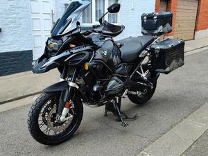 ② BMW R1250 GS ADVENTURE